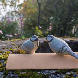 Tuile faîtière deux mésanges